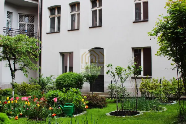 śląskie, Bytom, Dworcowa, LOKAL Z WIDOKIEM NA ZIELONY OGRÓDEK - UL. DWORCOWA